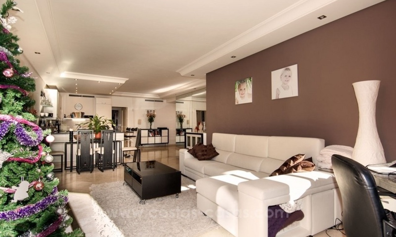 Appartement avec jardin de luxe à vendre, complexe en première ligne de plage, Nouvelle Mille d’Or, Marbella - Estepona 2