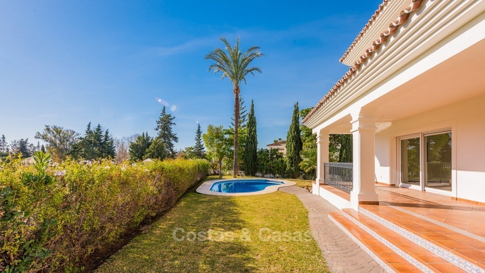 Magnifique villa en première ligne de golf à vendre à San Pedro, Marbella 10779