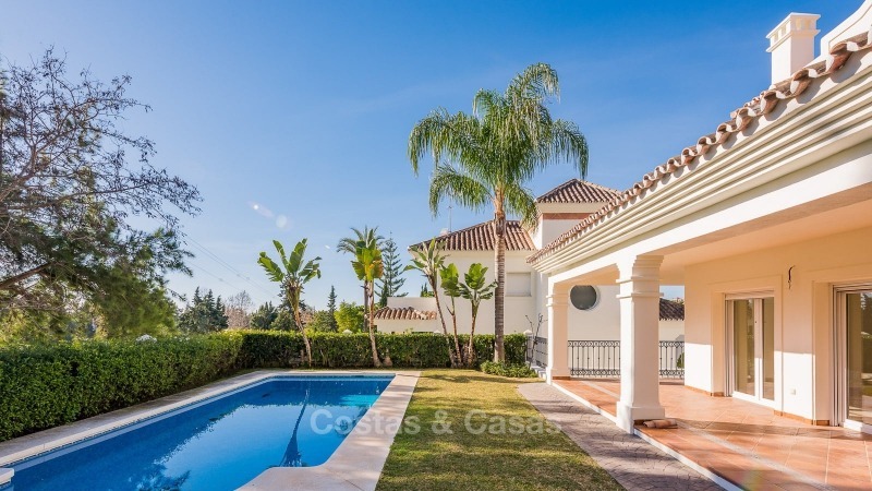 Magnifique villa en première ligne de golf à vendre à San Pedro, Marbella 10780 