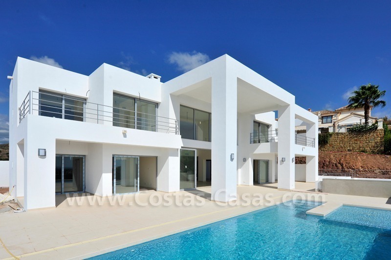 Villas de luxe de style moderne à vendre dans la région de Marbella - Benahavis