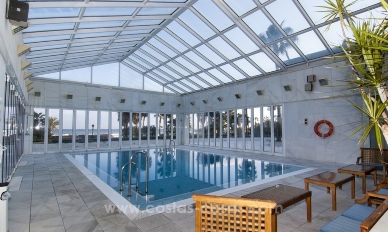 Exclusif appartement à vendre dans un complexe en première ligne de plage à Puerto Banús - Marbella 23
