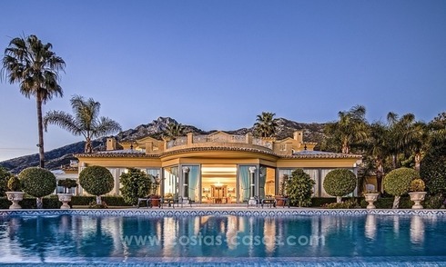 Demeure palatiale à vendre dans l'urbanisation exclusive de Sierra Blanca, Marbella 