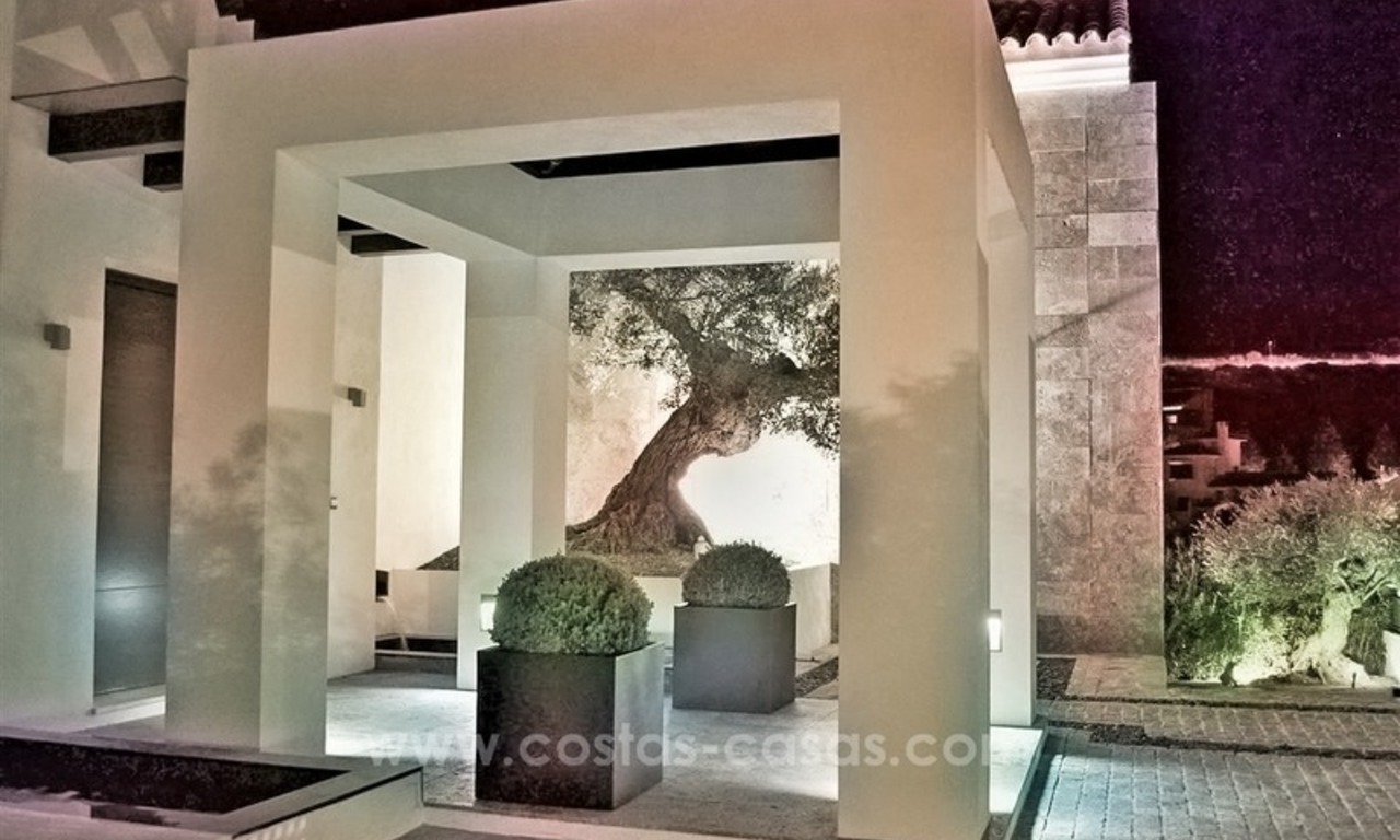 A vendre: Villa de design de première classe à Benahavis - Marbella 16