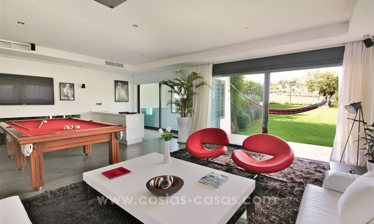 A vendre: Villa de design de première classe à Benahavis - Marbella 12