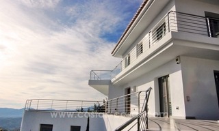Très belle villa de construction récente et contemporaine à vendre à Mijas 7