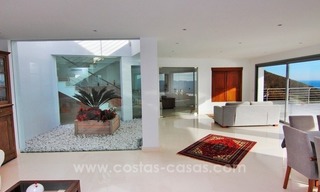 Très belle villa de construction récente et contemporaine à vendre à Mijas 9