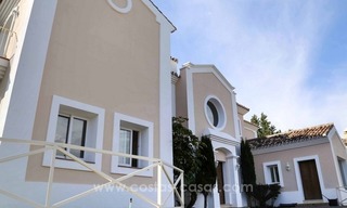 Villa de luxe entièrement rénovée à vendre à Estepona 8