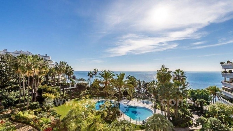 Grand appartement de luxe à vendre à Gran Marbella, en bord de mer au centre de Marbella