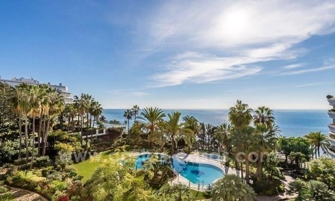 Grand appartement de luxe à vendre à Gran Marbella, en bord de mer au centre de Marbella 
