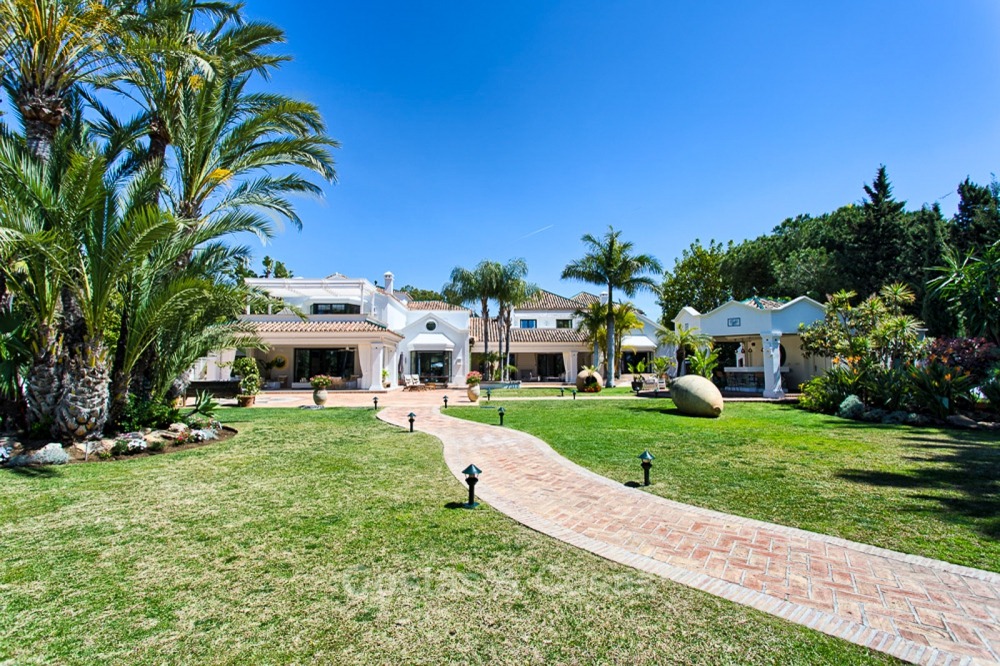 Spectaculaire résidence de bord de mer à vendre à Marbella 11137