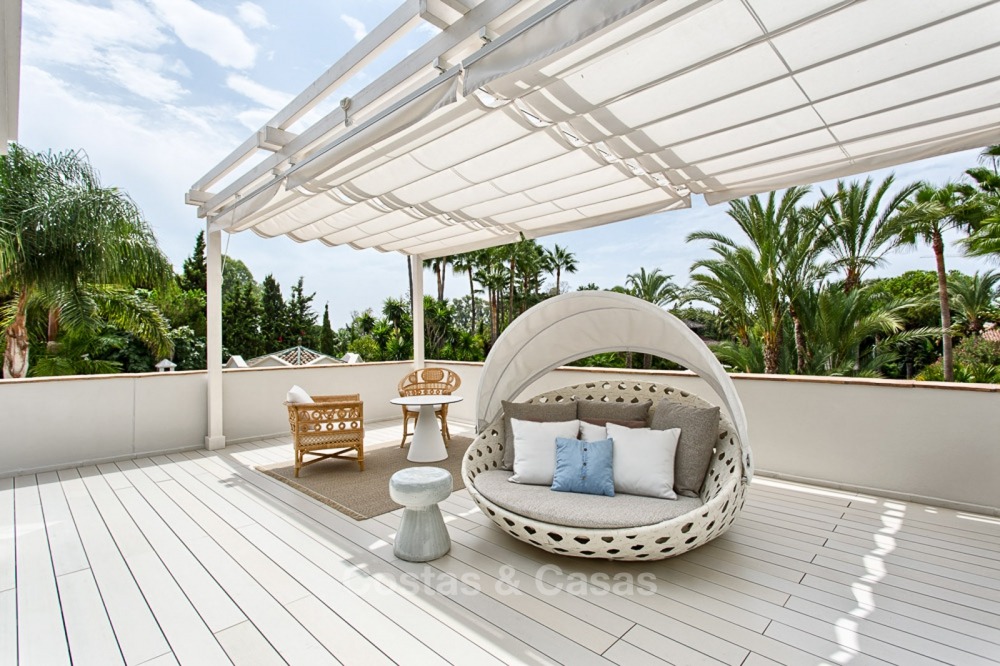 Spectaculaire résidence de bord de mer à vendre à Marbella 11179