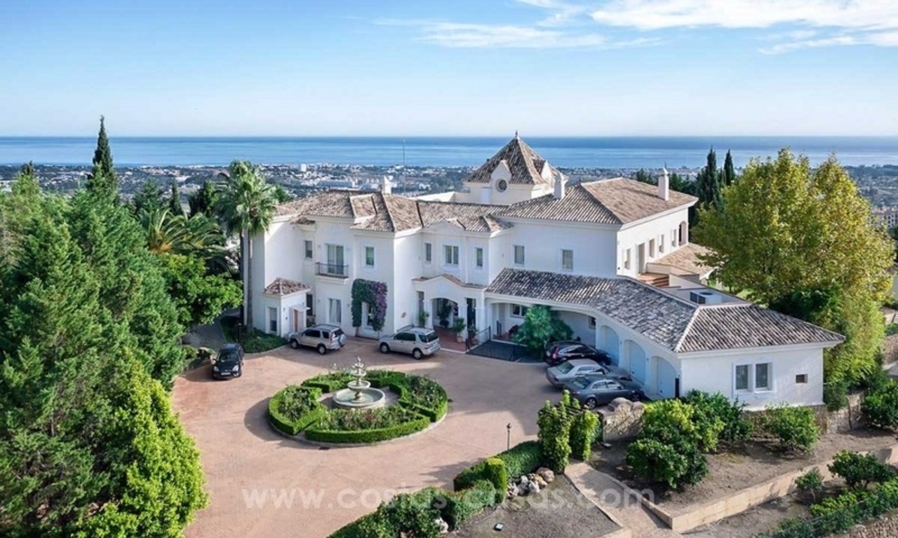 À vendre: grande demeure près d’un parcours de golf à Benahavís - Marbella 0