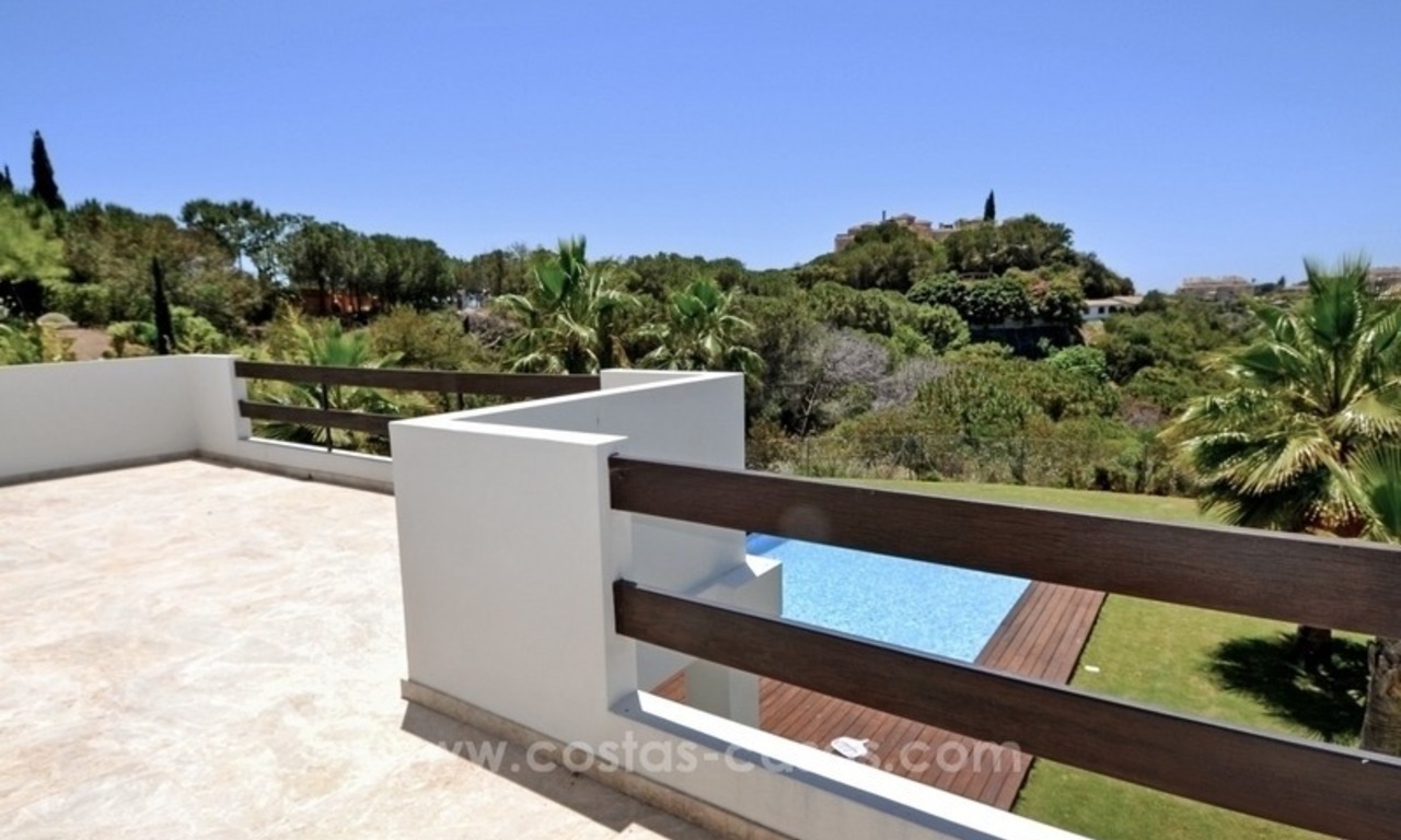 Excellente affaire !! Villa moderne à vendre à Elviria, Marbella Est 15