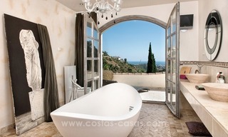 Une villa moderne et confortable à vendre avec une excellente vue sur la mer, El Madroñal, Benahavis - Marbella 10