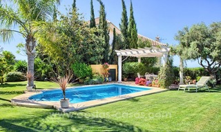 Villa à vendre à l’Est de Marbella avec une belle vue panoramique sur la mer 2