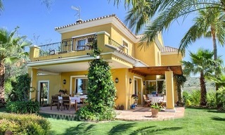 Villa à vendre à l’Est de Marbella avec une belle vue panoramique sur la mer 3