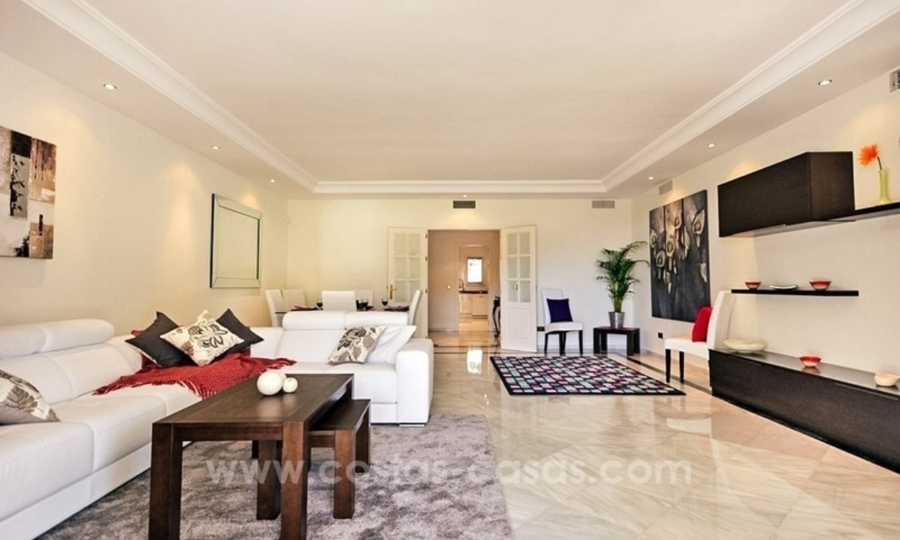 Spacieux appartement de luxe à vendre sur la Mille d’Or, entre Marbella et Puerto Banús 7