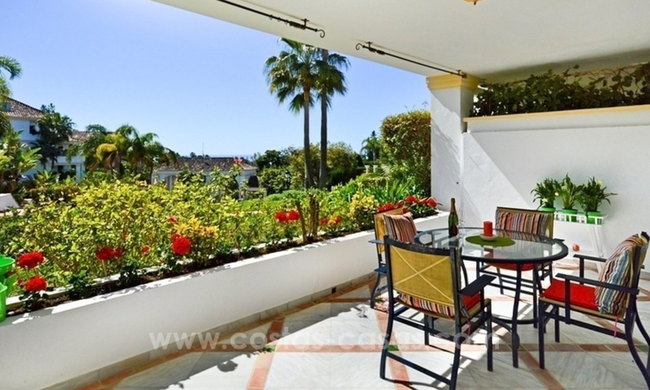 Spacieux appartement de luxe à vendre sur la Mille d’Or, entre Marbella et Puerto Banús 3