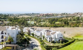 Penthouse appartement contemporain de luxe dans une zone de golf à vendre à Marbella - Benahavís 4