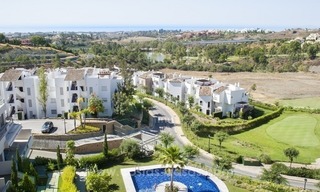 Penthouse appartement contemporain de luxe dans une zone de golf à vendre à Marbella - Benahavís 3