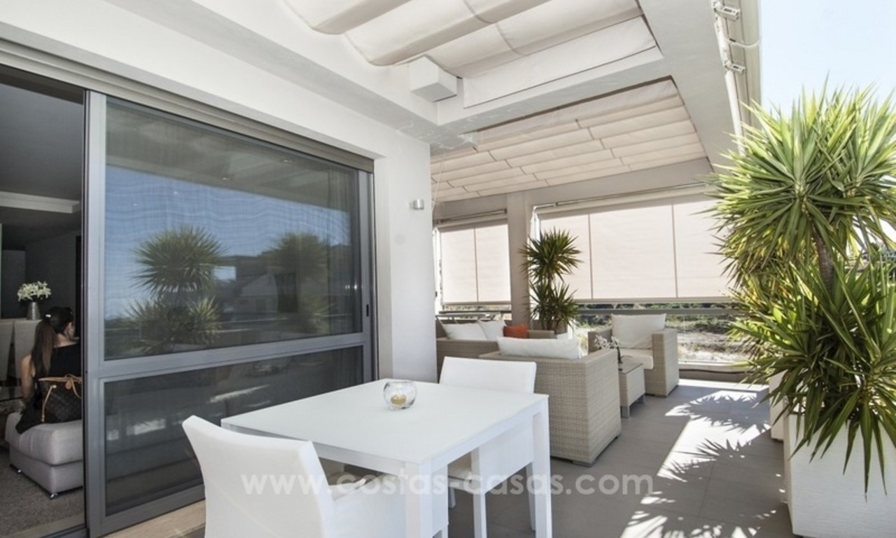 Penthouse appartement contemporain de luxe dans une zone de golf à vendre à Marbella - Benahavís 20