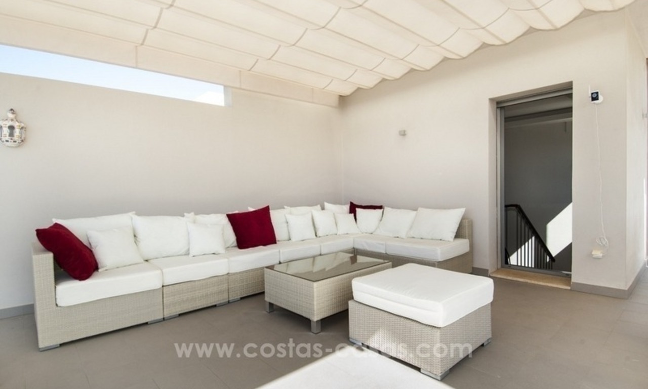 Penthouse appartement contemporain de luxe dans une zone de golf à vendre à Marbella - Benahavís 8