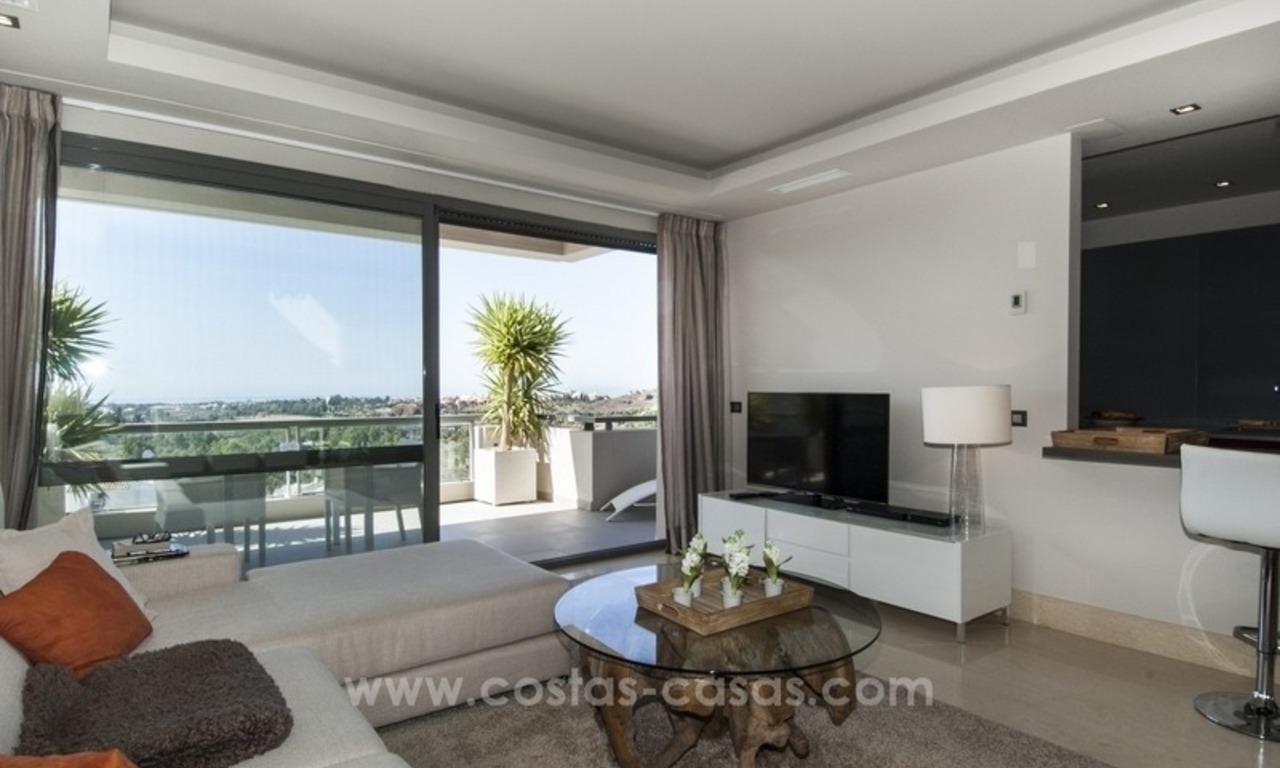 Penthouse appartement contemporain de luxe dans une zone de golf à vendre à Marbella - Benahavís 18