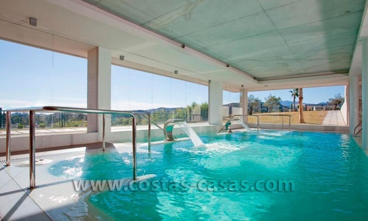 Penthouse appartement contemporain de luxe dans une zone de golf à vendre à Marbella - Benahavís 26