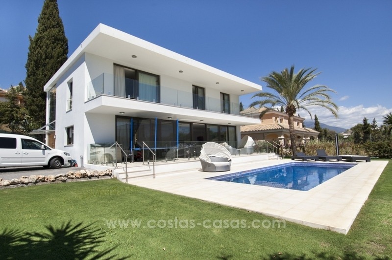 Villa neuve moderne à vendre à Nueva Andalucia, Marbella