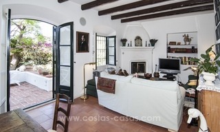 À vendre Marbella - Benahavis: Superbe villa avec un charme provençal en exclusivité a El Madroñal avec vue exceptionnelle sur la mer 12