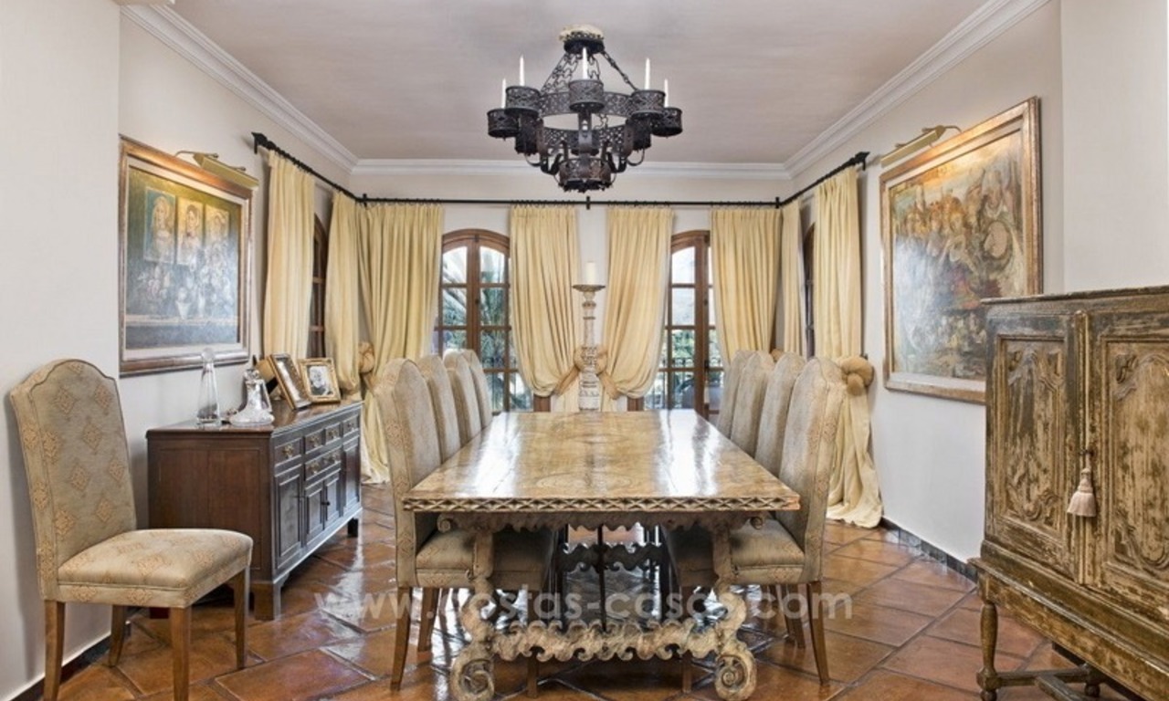 Villa classique de style rustique à vendre à El Madroñal, Benahavis - Marbella 34
