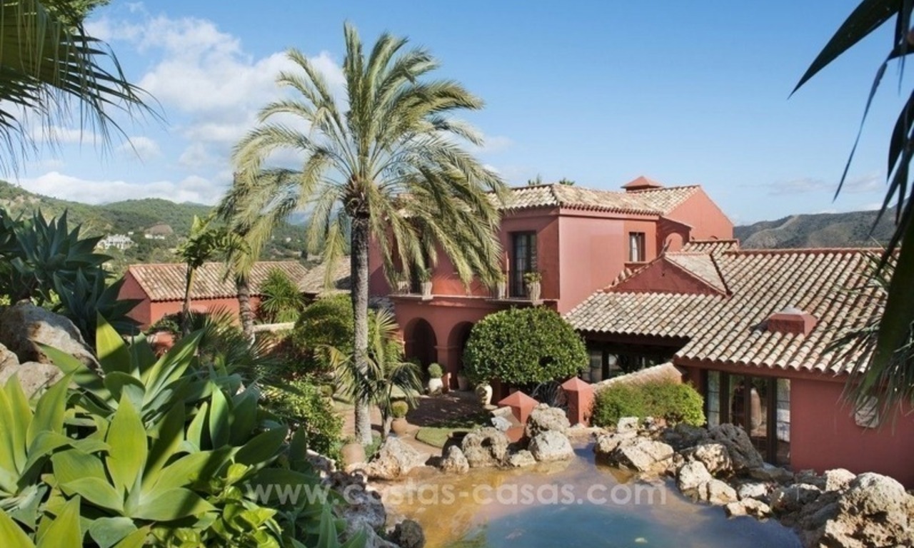 Villa classique de style rustique à vendre à El Madroñal, Benahavis - Marbella 19
