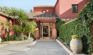 Villa classique de style rustique à vendre à El Madroñal, Benahavis - Marbella 23