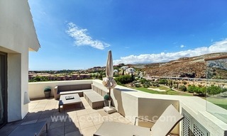Appartement penthouse moderne de luxe en première ligne de golf à vendre dans un complexe de golf 5 * dans Benahavis - Marbella 4