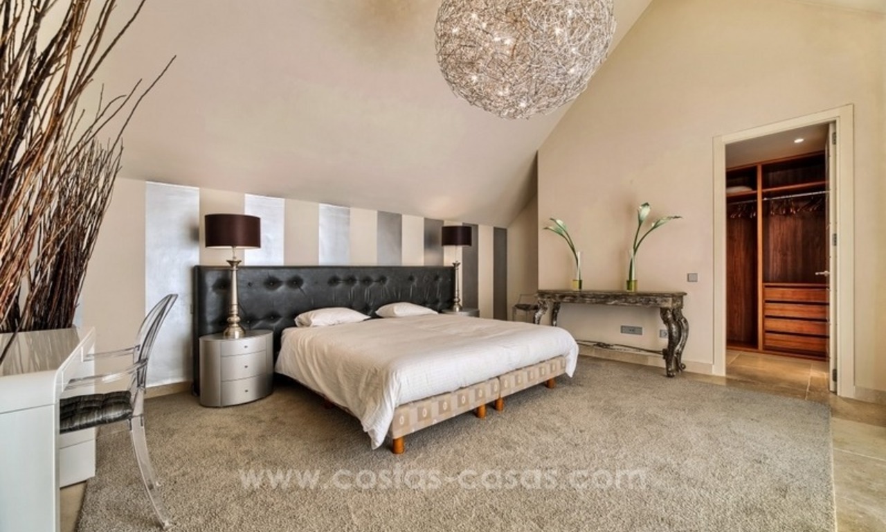 Appartement penthouse moderne de luxe en première ligne de golf à vendre dans un complexe de golf 5 * dans Benahavis - Marbella 13