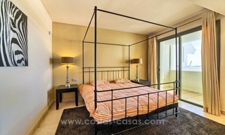 Appartement penthouse moderne de luxe en première ligne de golf à vendre dans un complexe de golf 5 * dans Benahavis - Marbella 15