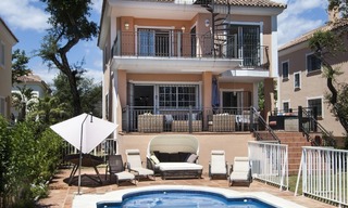Villa à vendre à Elviria, Marbella. À distance de marche des supermarchés et de la plage. Prix réduit! 366 