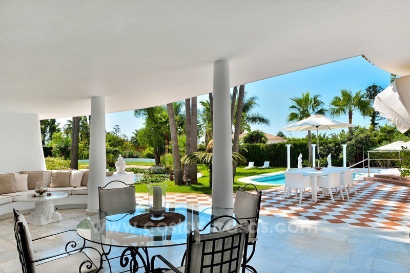 Élégante villa en parfait état à vendre sur la Mille d’or, Marbella