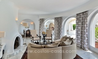 Élégante villa en parfait état à vendre sur la Mille d’or, Marbella 4