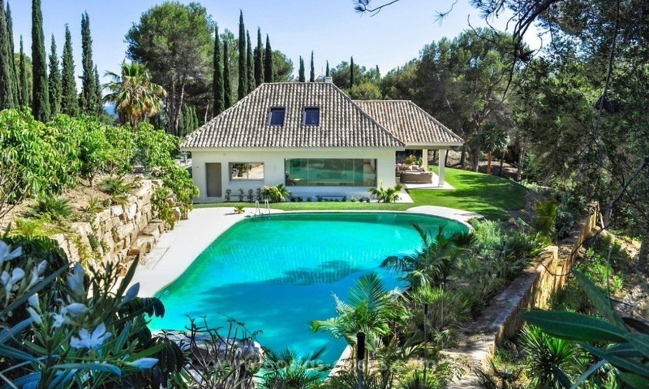 Nouvelle villa contemporaine de première ligne de golf de luxe à vendre, à l’Est du centre de Marbella 0