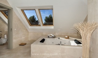 Nouvelle villa contemporaine de première ligne de golf de luxe à vendre, à l’Est du centre de Marbella 32