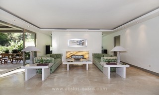 Nouvelle villa contemporaine de première ligne de golf de luxe à vendre, à l’Est du centre de Marbella 16