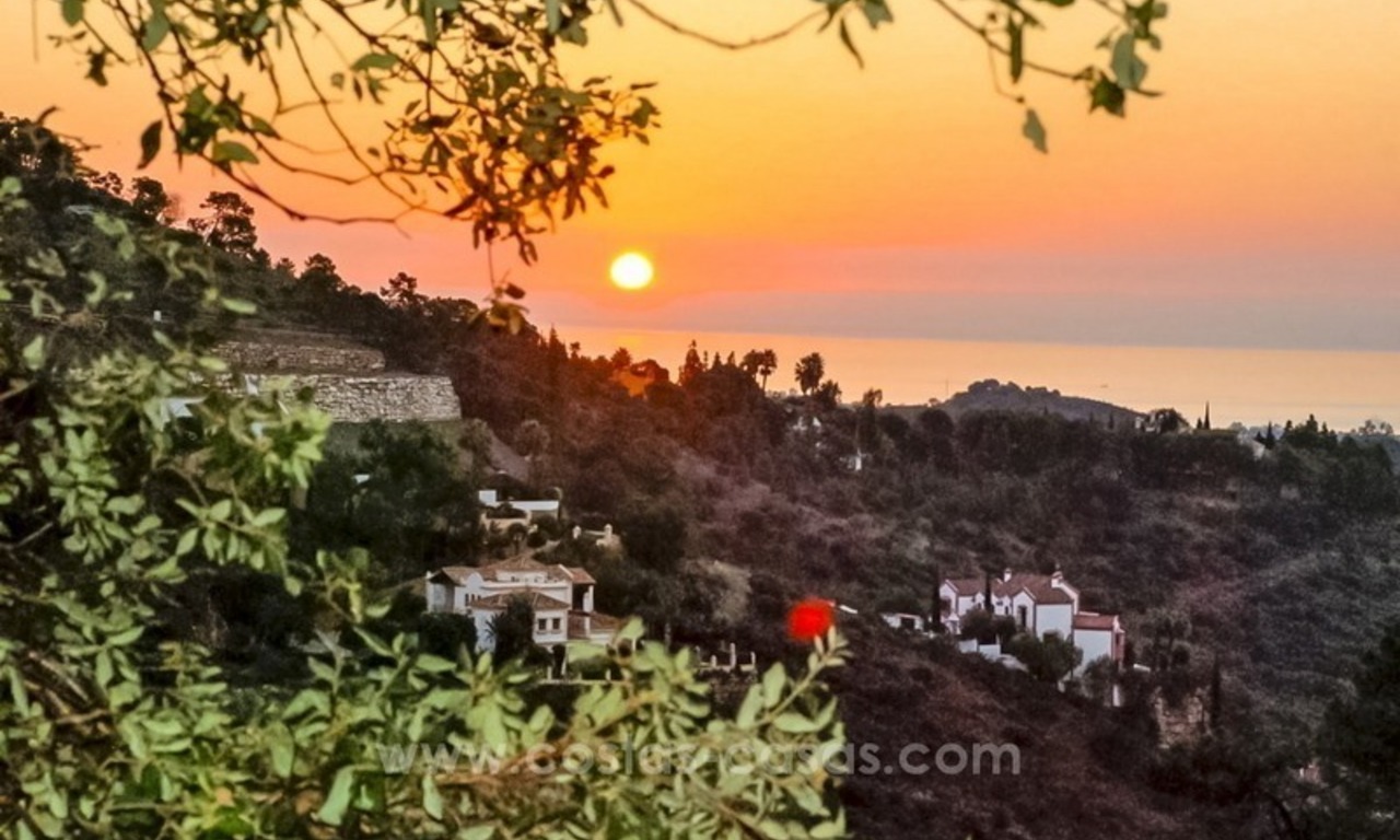 A vendre: Charmante villa andalouse traditionnelle, avec d'excellentes vues sur la mer dans El Madroñal, Benahavis - Marbella 20