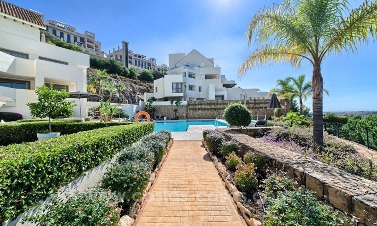 Moderne et luxueux rez-de-chaussée en première ligne de golf dans un complexe 5 étoiles en vente à Benahavis, Marbella 12