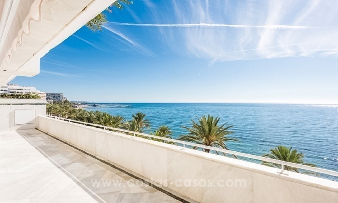 Appartement haut de gamme exclusif en première ligne de plage à vendre à Marbella centre 1