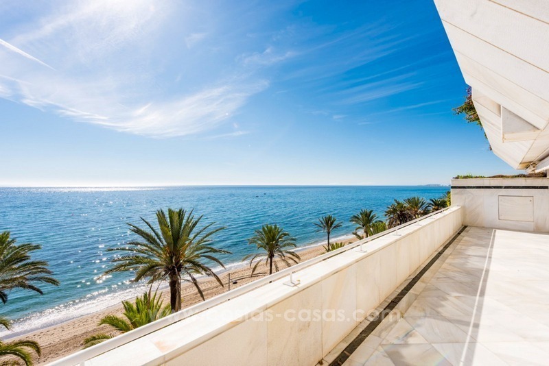 Appartement haut de gamme exclusif en première ligne de plage à vendre à Marbella centre