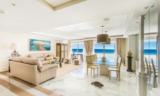 Appartement haut de gamme exclusif en première ligne de plage à vendre à Marbella centre 2