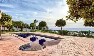 Terrain en bord de mer avec un Projet pour une Villa en vente sur le Nouvelle Mille d’Or, Marbella - Estepona 8