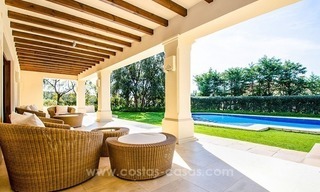 Moderne andalouse villa de luxe de style en vente sur le Golden Mile, Marbella 35