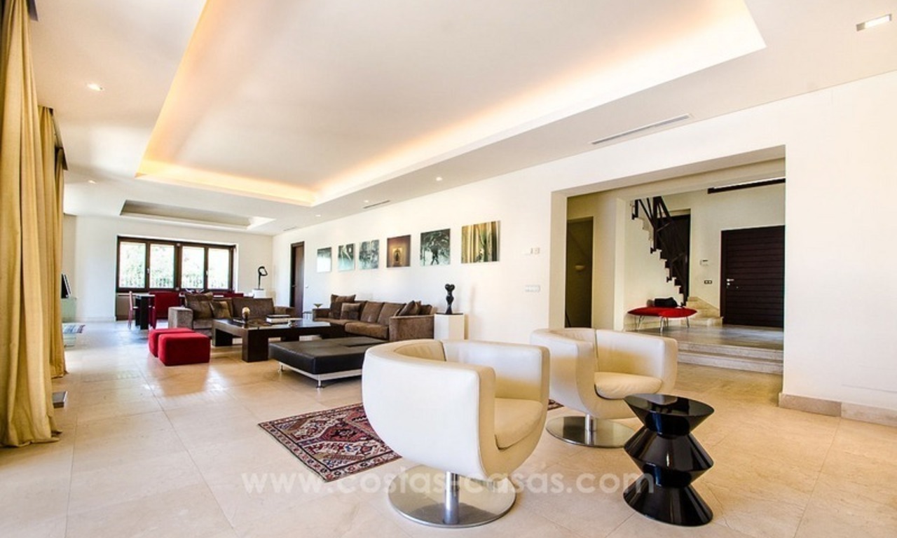 Moderne andalouse villa de luxe de style en vente sur le Golden Mile, Marbella 6